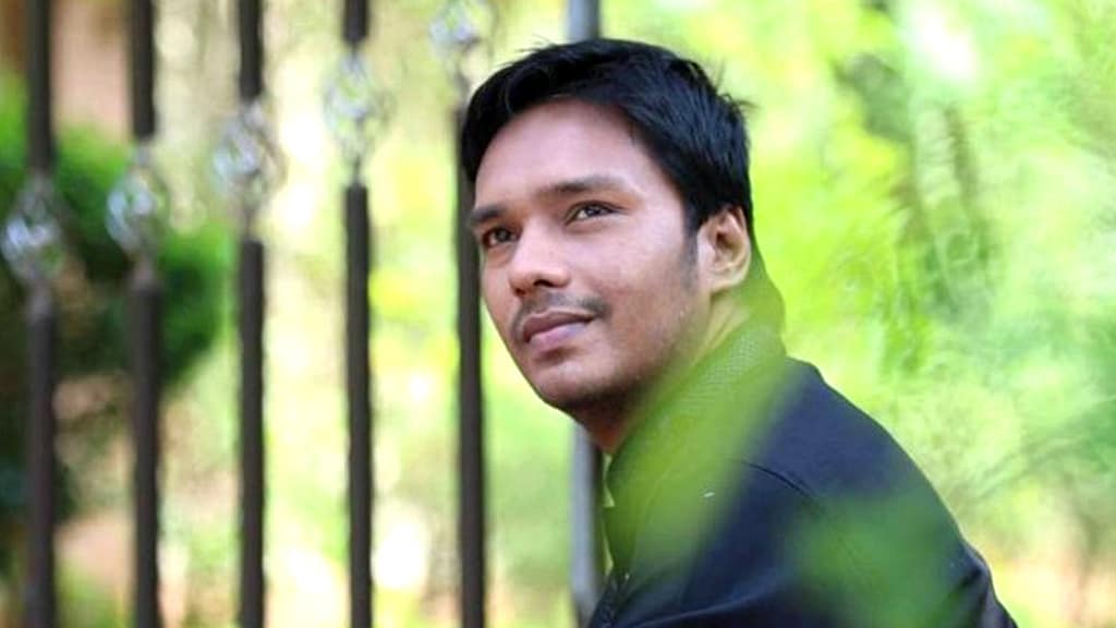 জ্ঞান হারিয়ে পড়ে গুরুতর আহত ‘দূরে কোথাও’ গায়ক তৌসিফ আহমেদ