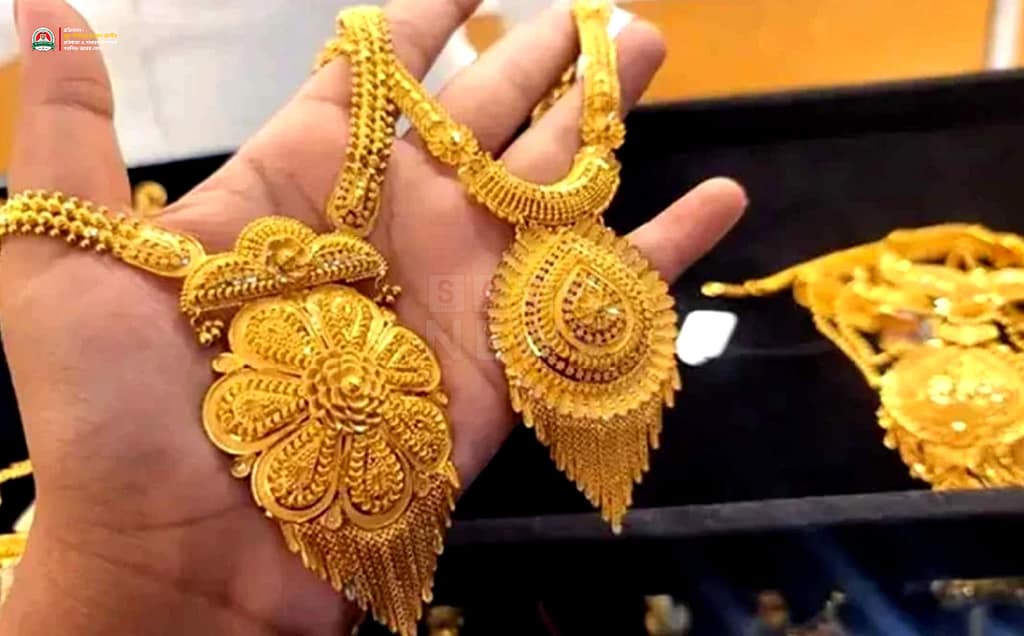 বাংলাদেশে সোনার দামে রেকর্ড পরিবর্তন – ভরিতে ৫,৮৫৫ টাকা কমেছে