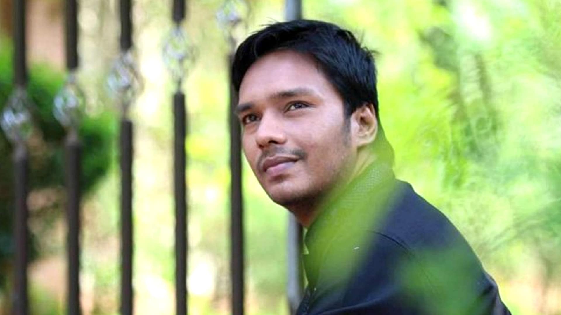 জ্ঞান হারিয়ে পড়ে গুরুতর আহত ‘দূরে কোথাও’ গায়ক তৌসিফ আহমেদ